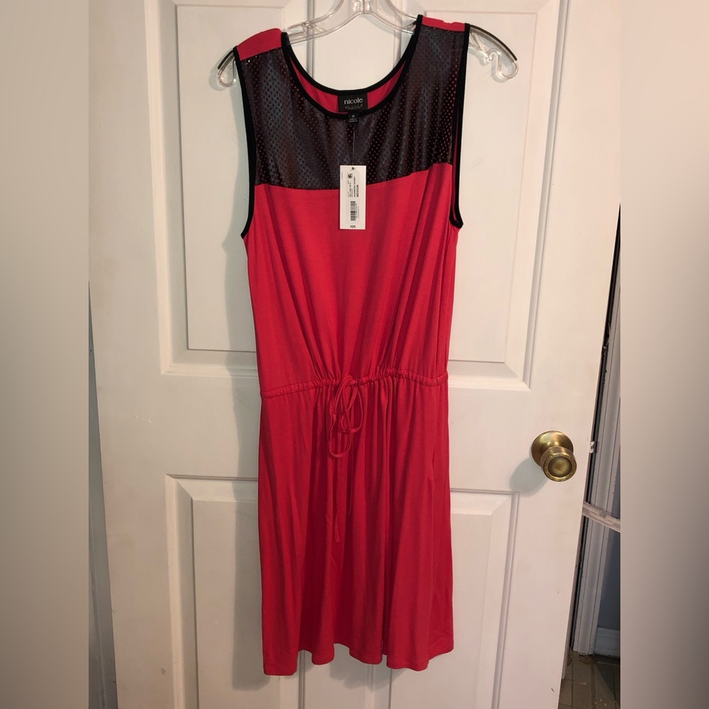 Nicole miller size medium black and pink